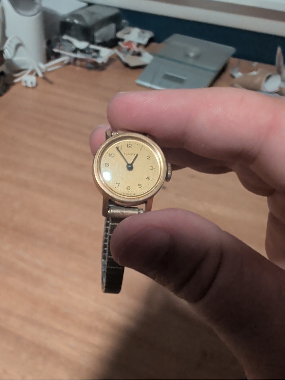Vintage TIMEX 50-series 1974 Mechanical Hand-Wind Dress Watch Gold Tone - Picture 5 of 6